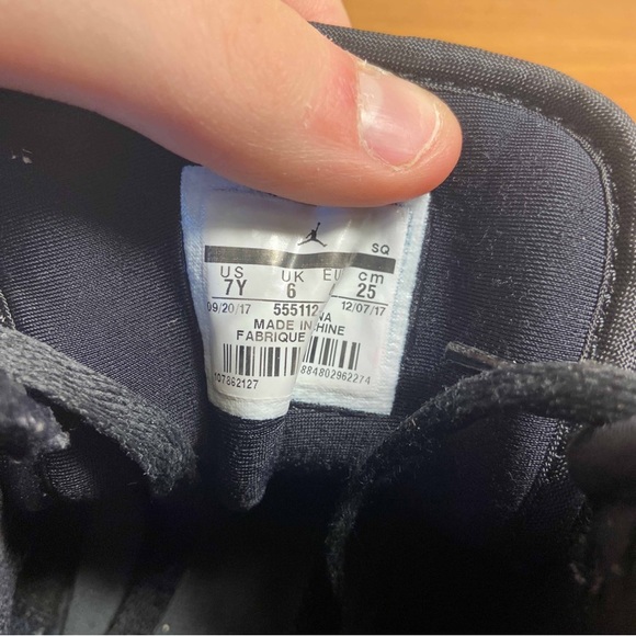 Jordan 1 Mid - Picture 7 of 9